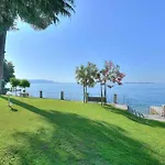 Apartman 33 Rose *